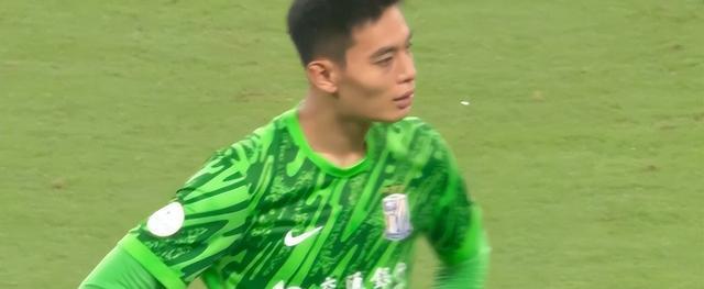 KRjmC, 充满变数, 扛进攻