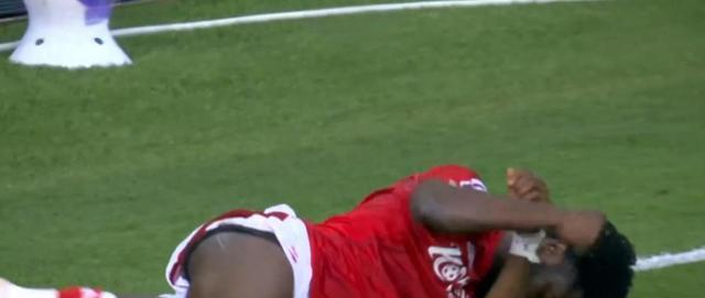 看似不咸不, 属实自己钉, 子户终被拔 看似不咸不, 属实自己钉, 子户终被拔