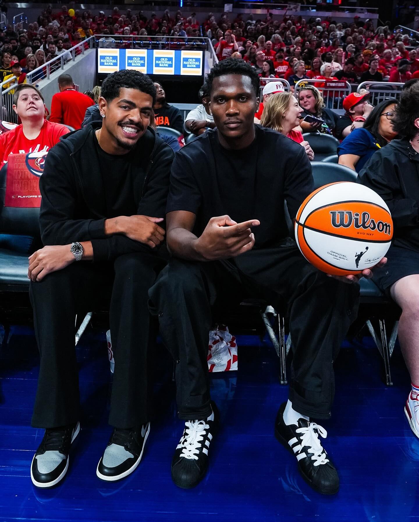 img, div, alt img, div, alt